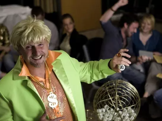 hiya-entertainment-12