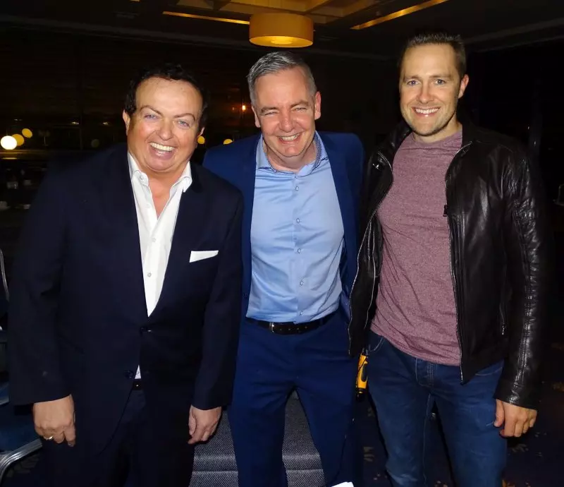 hiya-entertainment-32